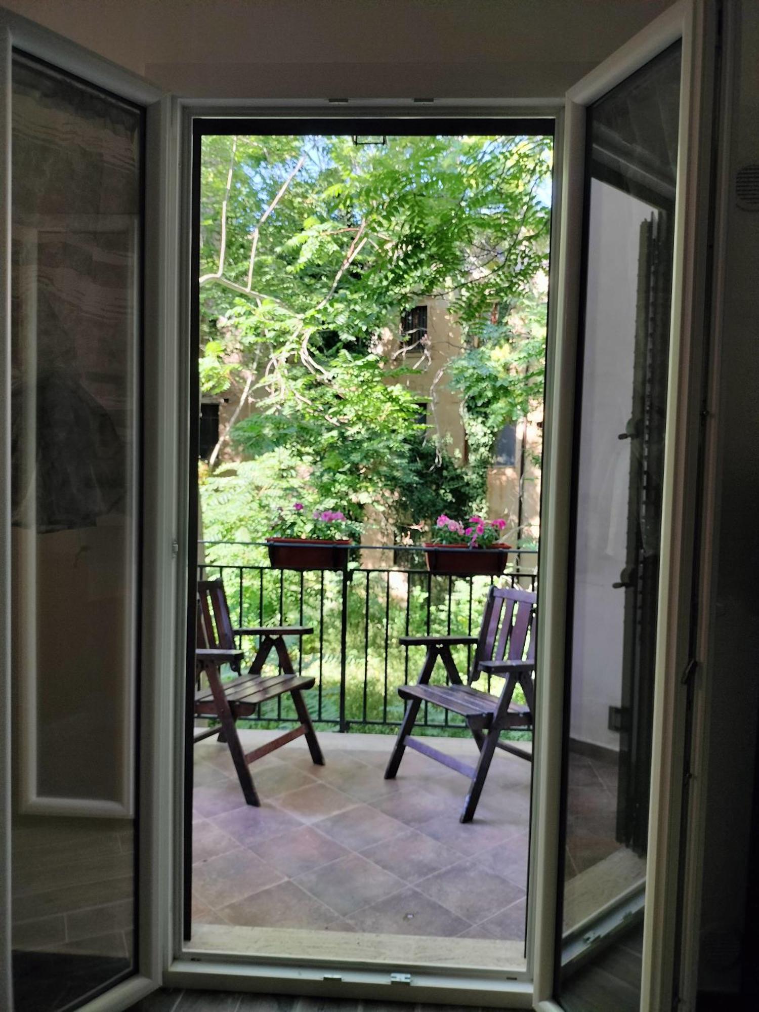 Domus Vetriera Apartment Palermo Bagian luar foto